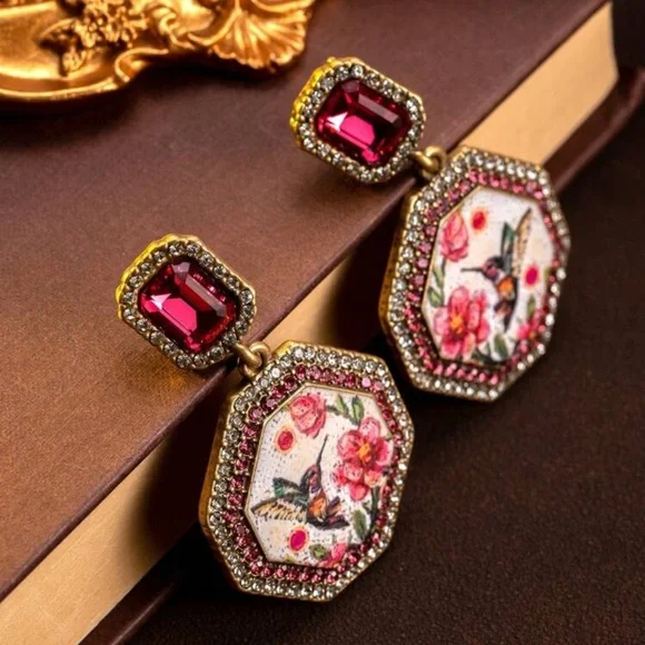 Beautiful vintage Elegant Gold and Red Floral Earrings - Picture 4 of 4